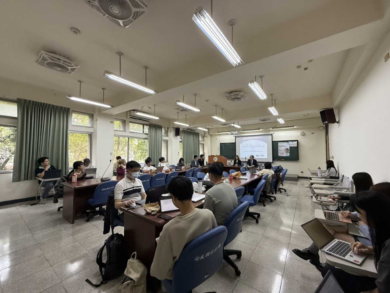 Delphine Alles_3_JPG.jpg